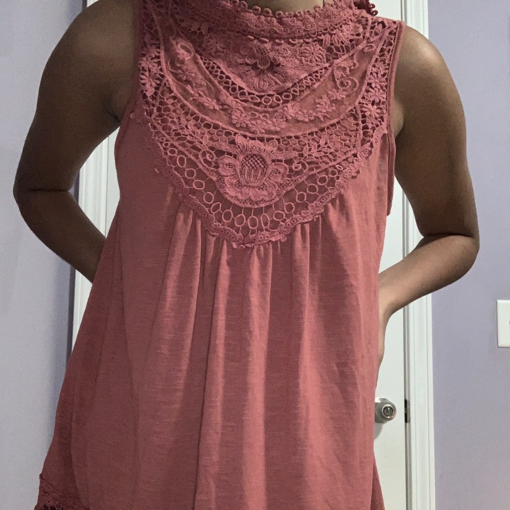 light maroon blouse